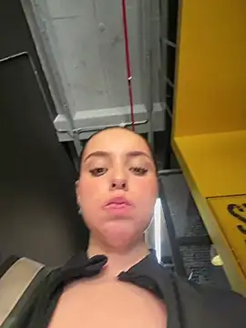 Webkamerová show Alirawrz