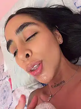 Živý XXX chat sophierooy22