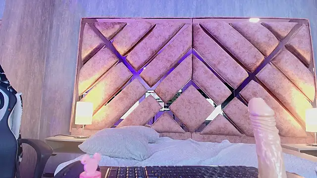 TamaraaHoney Adlı Modelin Canlı XXX Sohbeti