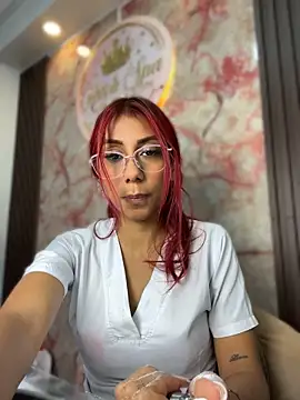 The_Nails_Sexx: онлайн-секс-чат