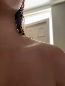 Chat +18 de antonella-rey ao vivo