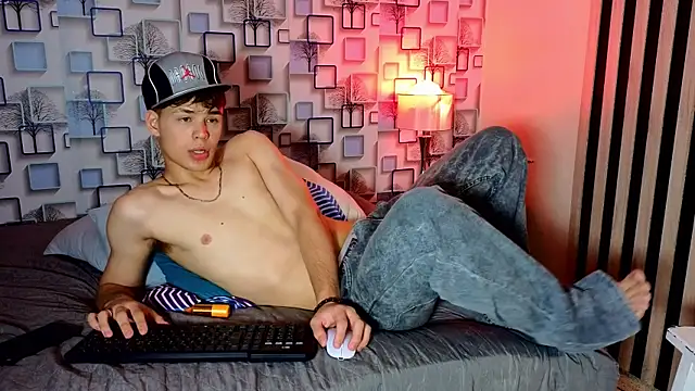 LoganSteel_ XXX чат на живо
