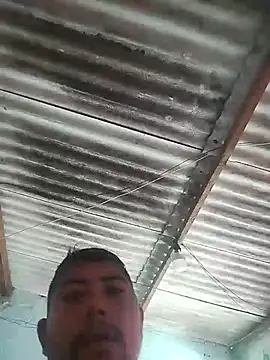 צ'אט XXX בשידור חי של master_juju1924