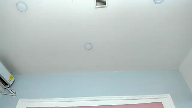 Chat +18 de SarahDoll__ ao vivo