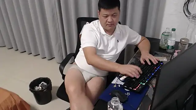 הופעת וובקאם של zhang1118