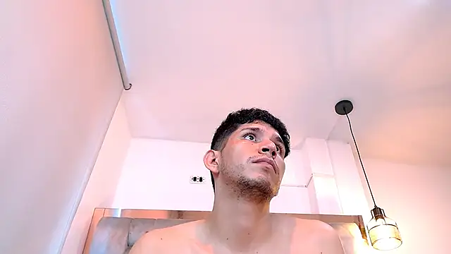 Lucas_Dream 即時 XXX 聊天