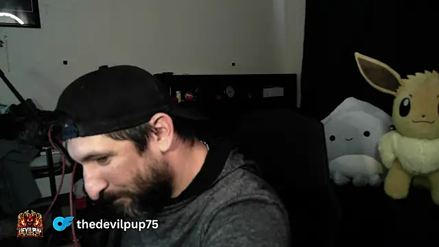 DevilPup75_ élő XXX-chatje