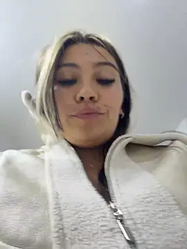 LIZ-06_ XXX чат на живо