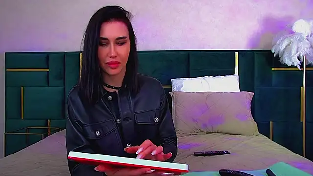 KaylaMous Chat XXX in diretta