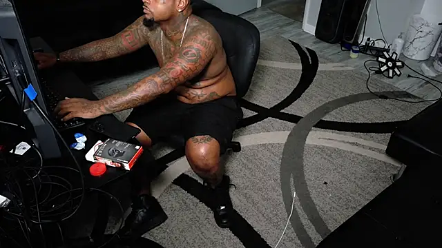 SLANGONDEMHOES 即時 XXX 聊天