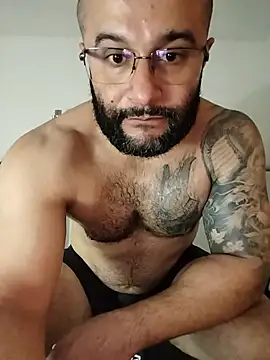 Luke__09 Adlı Modelin Canlı XXX Sohbeti