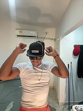 bigdick211292's Live XXX Chat