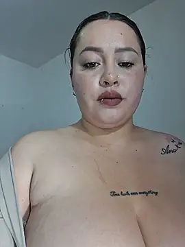 Chat +18 de Tefaa_321 ao vivo