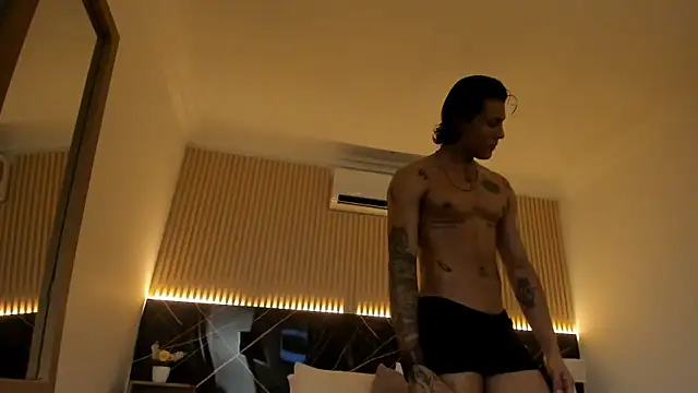 XXX chat uživo modela Damian_romanoff_