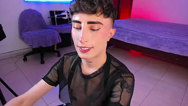 צ'אט XXX בשידור חי של SebastianHilton