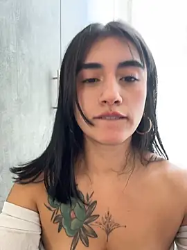 JennaNovva XXX чат на живо