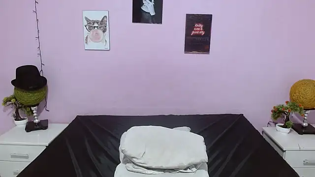 zayne_lyon live XXX chat
