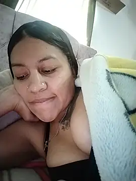 Tiphanydirty3 élő XXX-chatje