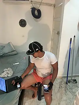 bigdick211292 XXX чат на живо