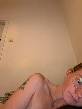 jannis1992 Adlı Modelin Canlı XXX Sohbeti