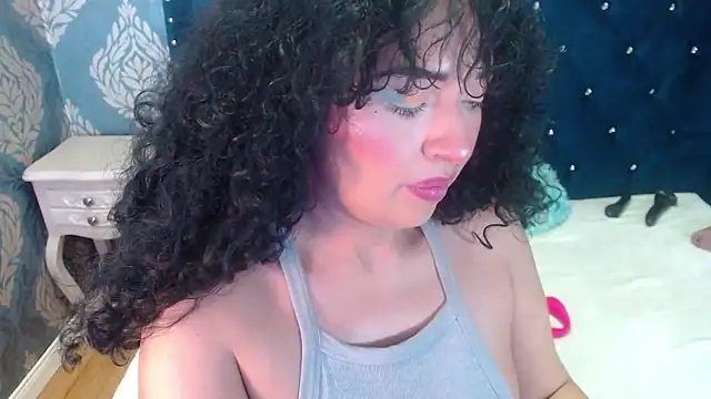 Czat XXX na żywo – Sofiacowperx