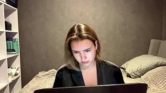 Four_Our's Live XXX Chat