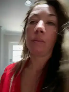 MiraKisss' Webcam Show