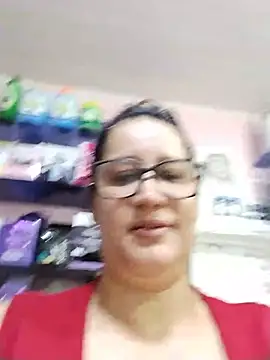צ'אט XXX בשידור חי של keilymadam