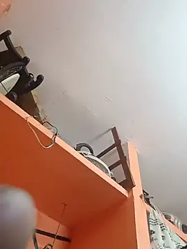 gogogogogigo Adlı Modelin Canlı XXX Sohbeti