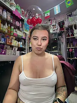 Chat +18 de TamySweetness ao vivo