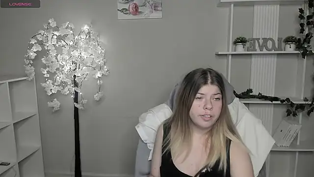 Stefania-sweet live XXX chat