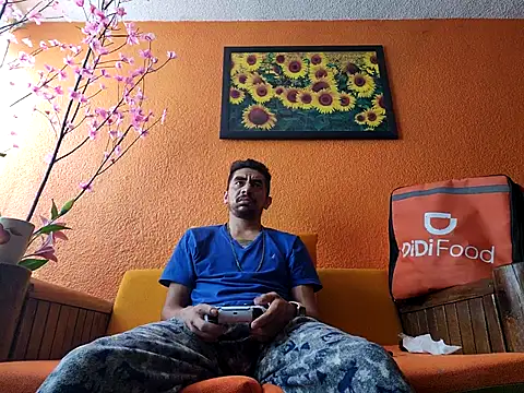 XXX chat uživo modela MexaCamGuy