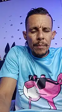 צ'אט XXX בשידור חי של El_junior21