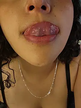 Lucy_Marin Live XXX Chat