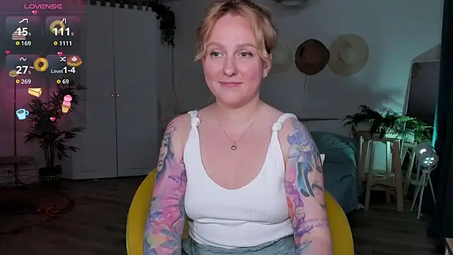 Lazy_Lady Chat XXX live