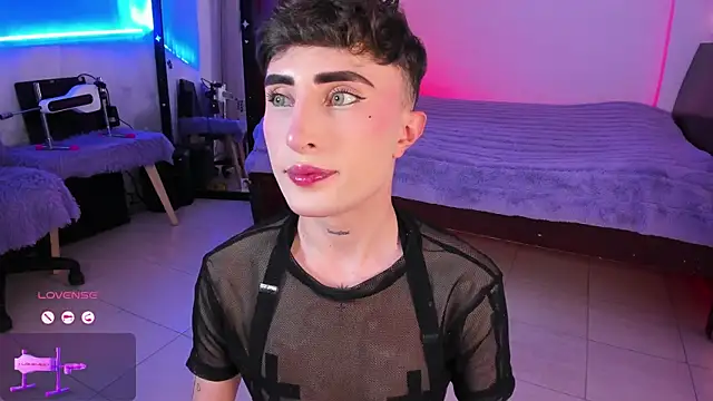צ'אט XXX בשידור חי של SebastianHilton
