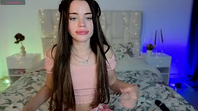 Онлайн чат XXX Little_cuti1e