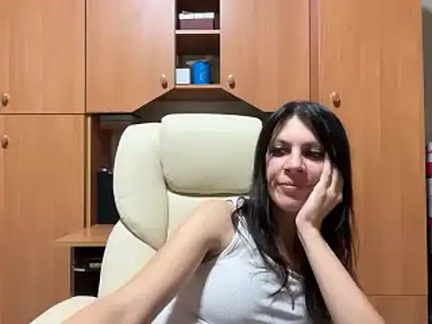 InjaAtHome Live XXX Chat
