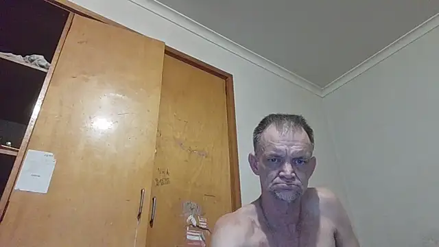 Živý XXX chat TooFknHorny7676@xh