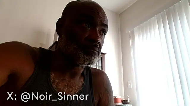 sinnernoir élő XXX-chatje
