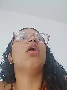 Chat XXX en directo de iriss_25