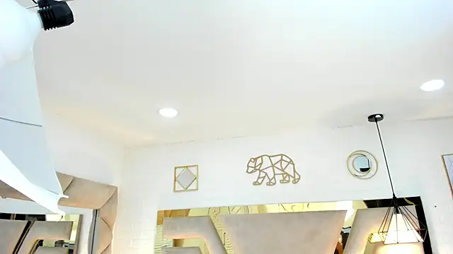 tania_brown01's Live XXX Chat