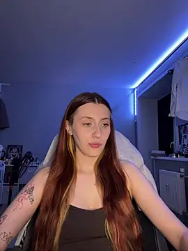 Uniarten live XXX chat
