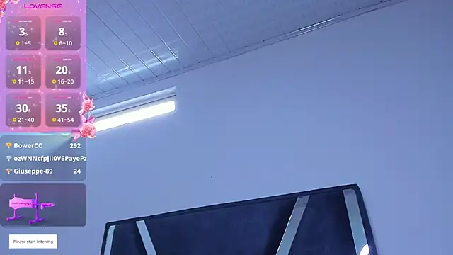 צ'אט XXX בשידור חי של liianaa_hot_