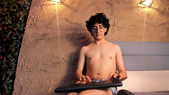 ElliotNoir – Live XXX-chat