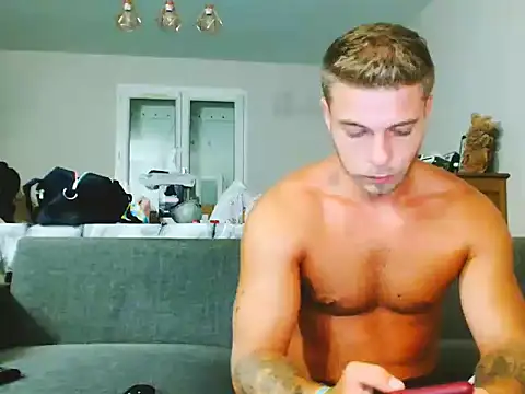 Elkafit28 Chat XXX in diretta