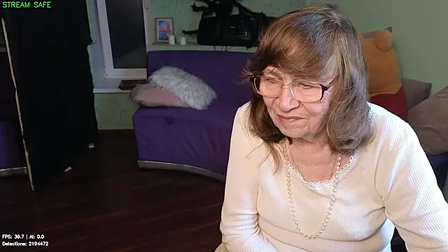 Chat XXX en directo de Betty_Brick