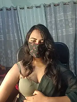 Chat +18 de Alana_curise ao vivo