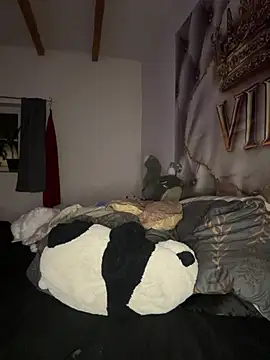 Luna1114's Webcam Show