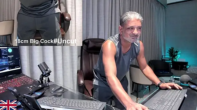 Chat +18 de OnlineBossUK ao vivo